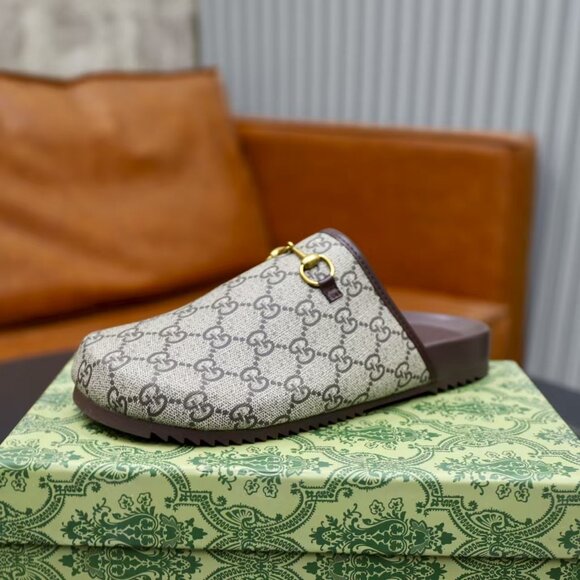 Gucci GG leather slides - Picture 1 of 5